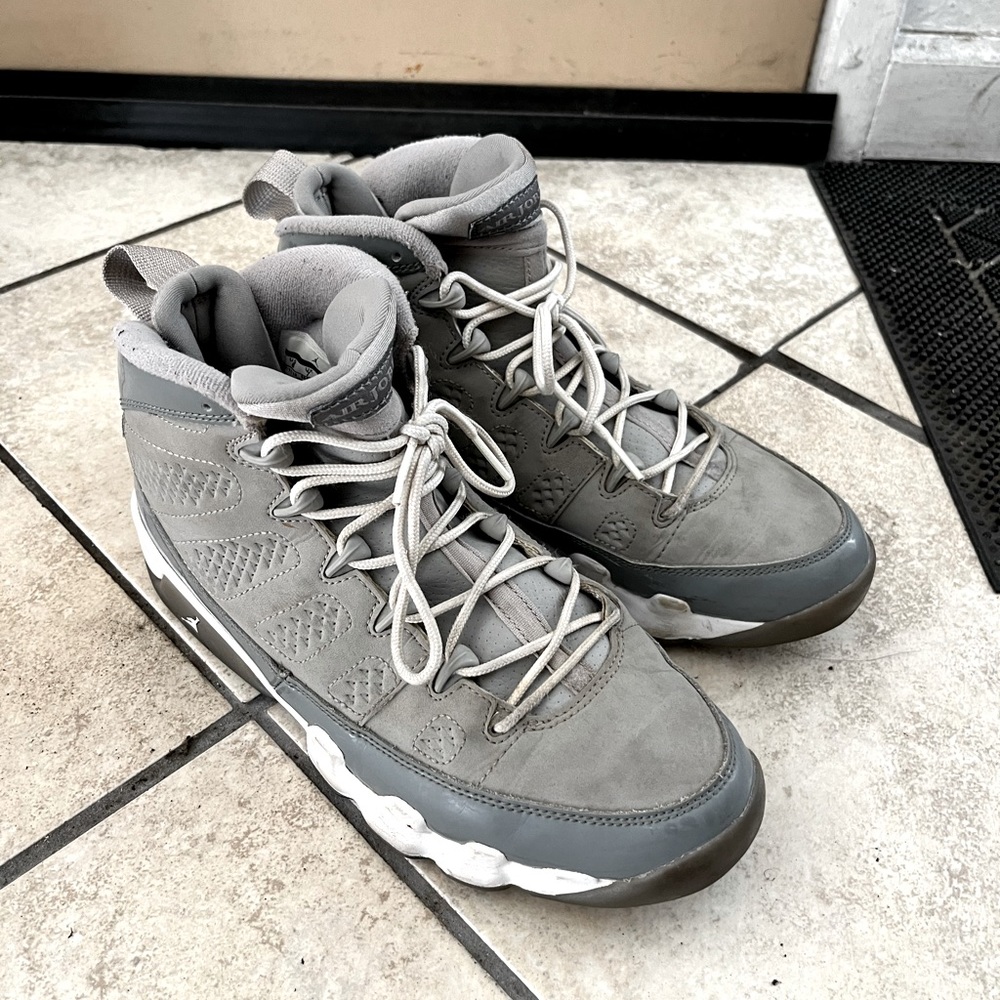 AIR JORDANS COOL GREY 9s (IX) 🔘 AUTHENTIC